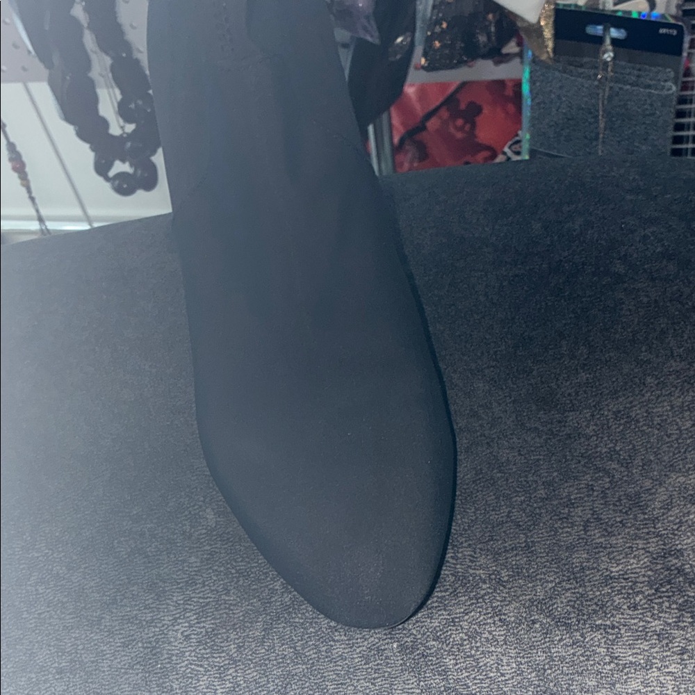 Donald J. Pliner Black Heeled Boots - Picture 6 of 9
